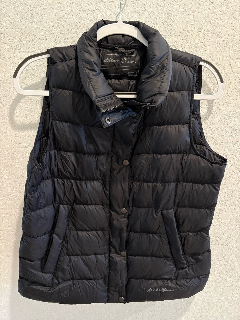 Eddie Bauer Women’s Black Quilted Puffer Vest